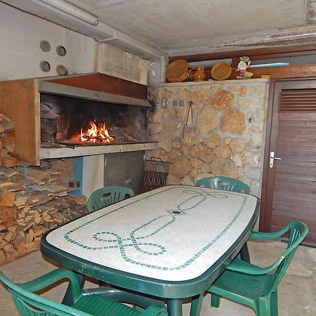 אומיס Villa Maristika מראה חיצוני תמונה
