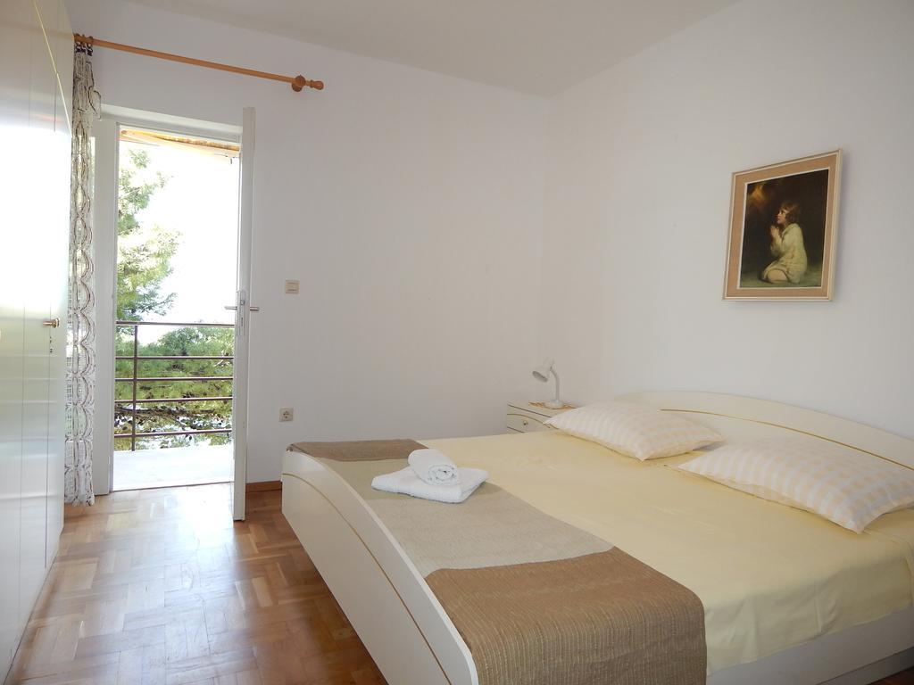 אומיס Villa Maristika חדר תמונה